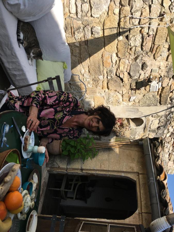 Les Chambres D'Elise Collias Bagian luar foto